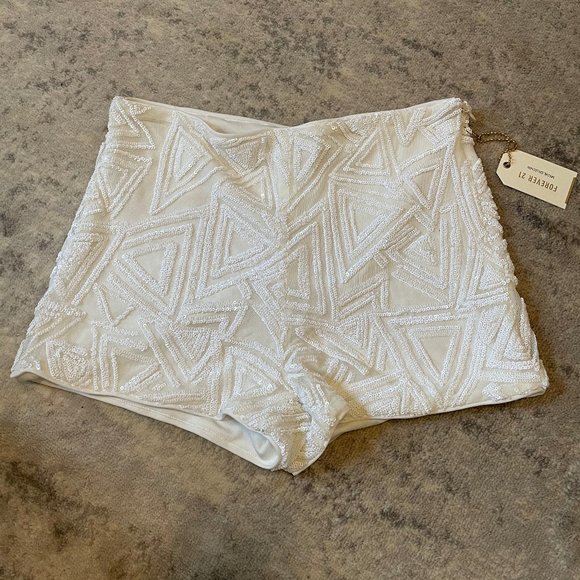 Forever21 White Embellish Shorts special occasion - Picture 5 of 11